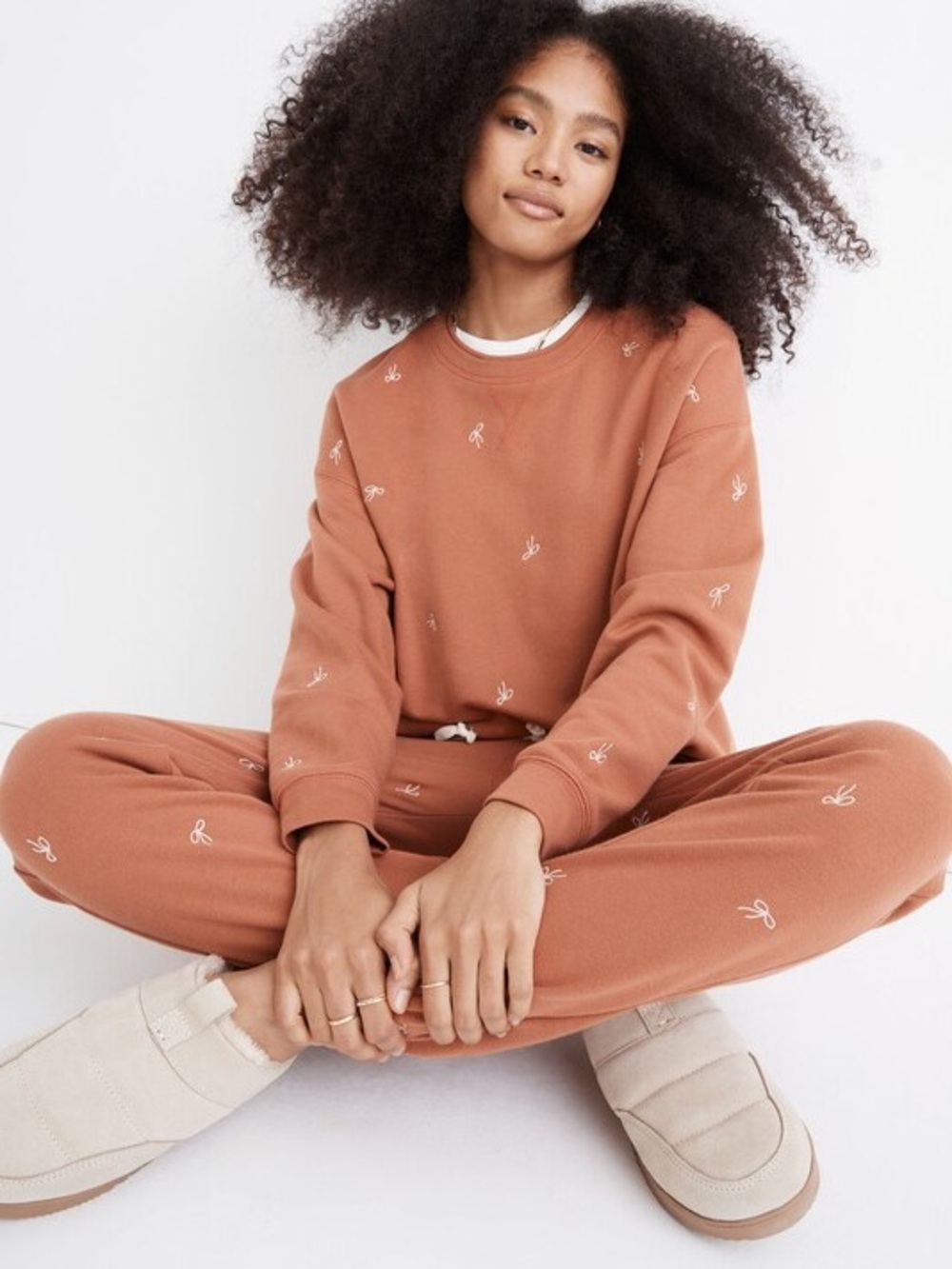 Madewell Bow Embroidered Double-Crewneck Sweatpants (2) Pc. Set Warm Umber Large